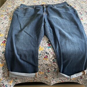 Judy Blue skinny fit capri size 24w